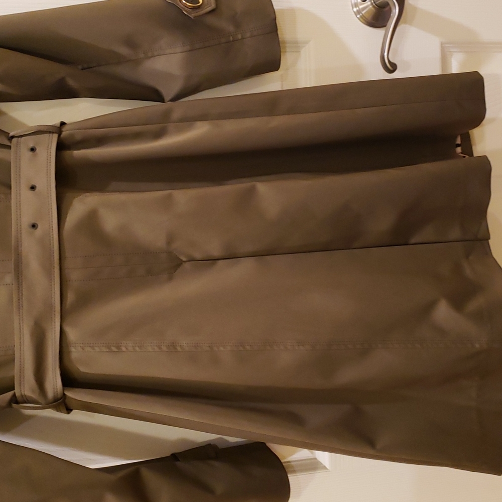 Women's Senlcni Trench Coat - Picture 9 of 11